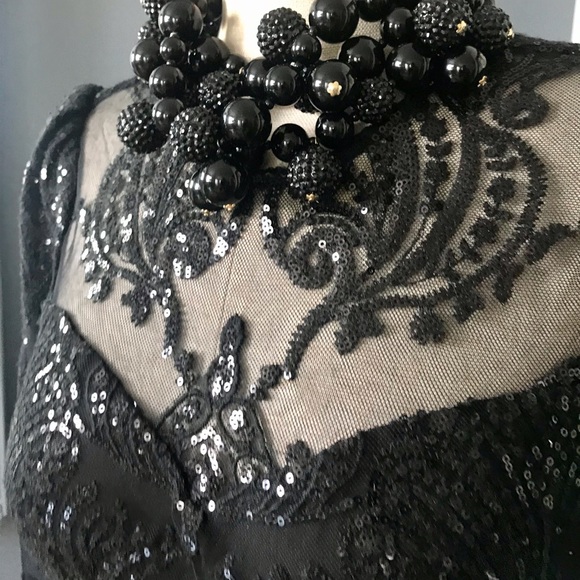 BNWT  🌺🌺 MICHEAL KORS sequin jumpsuit size 4 🌺🌺 - Picture 3 of 11